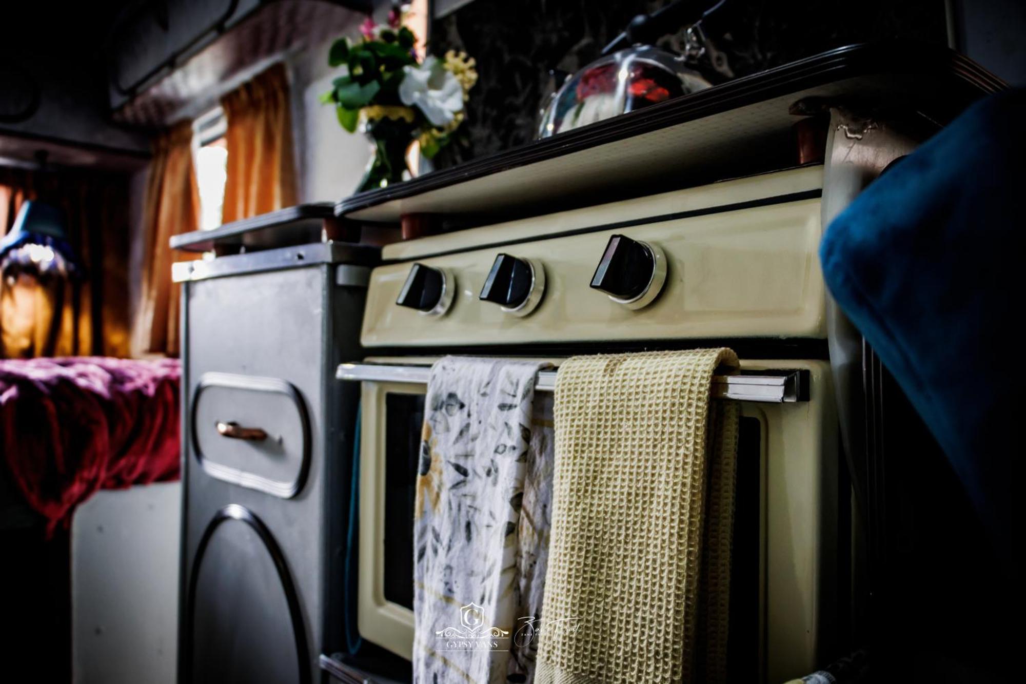 Gypsy Wagons And Vans, Clarens Room photo