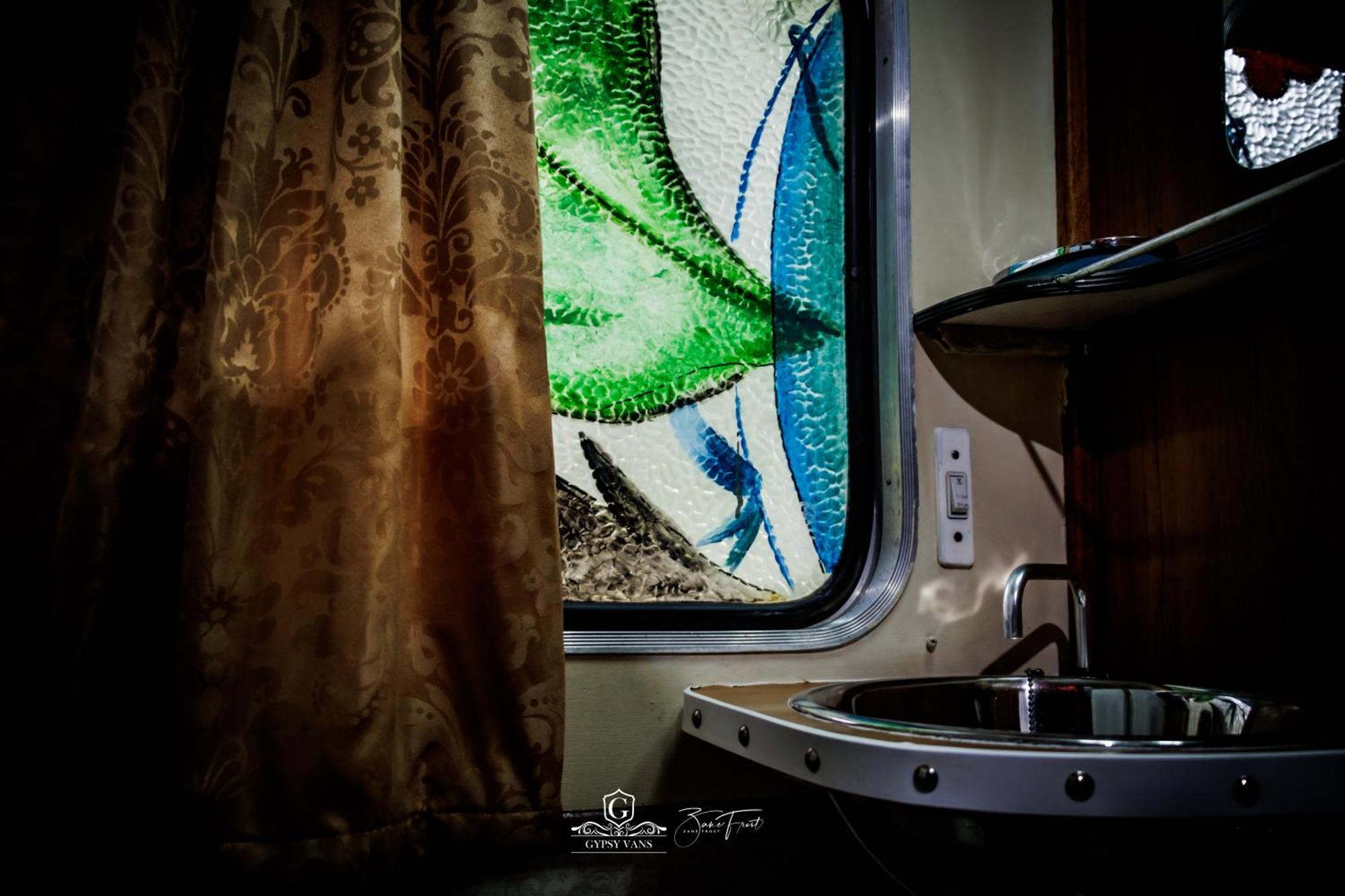 Gypsy Wagons And Vans, Clarens Room photo
