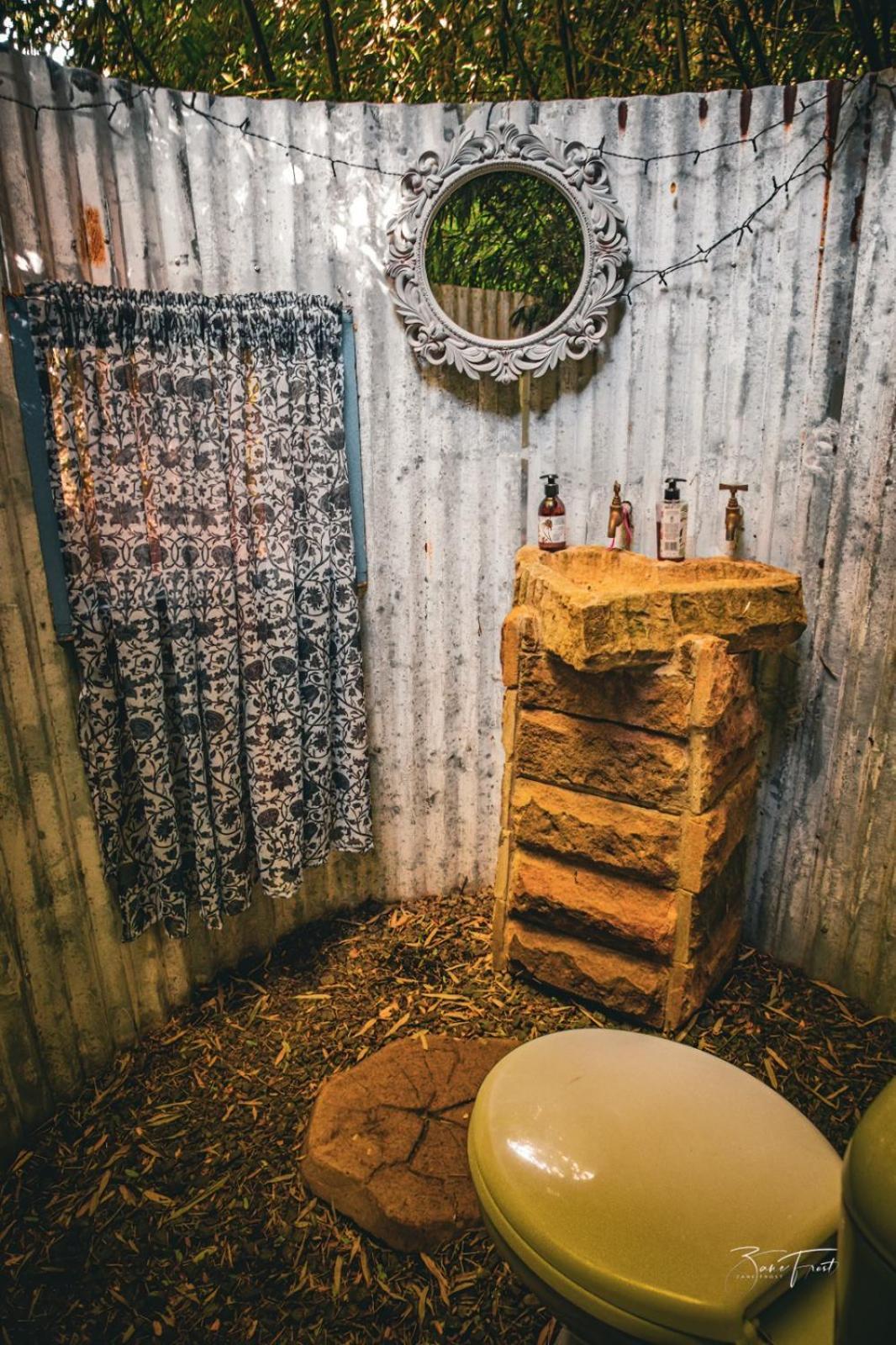 Gypsy Wagons And Vans, Clarens Room photo